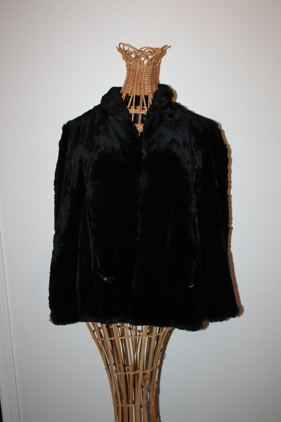 Vintage Soft Black Fur Cape - image 6