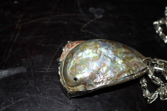 Large Shell Necklace - image 6