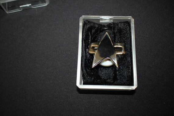 Star Trek Communicator Pin, Com Badge, Paramount - image 4
