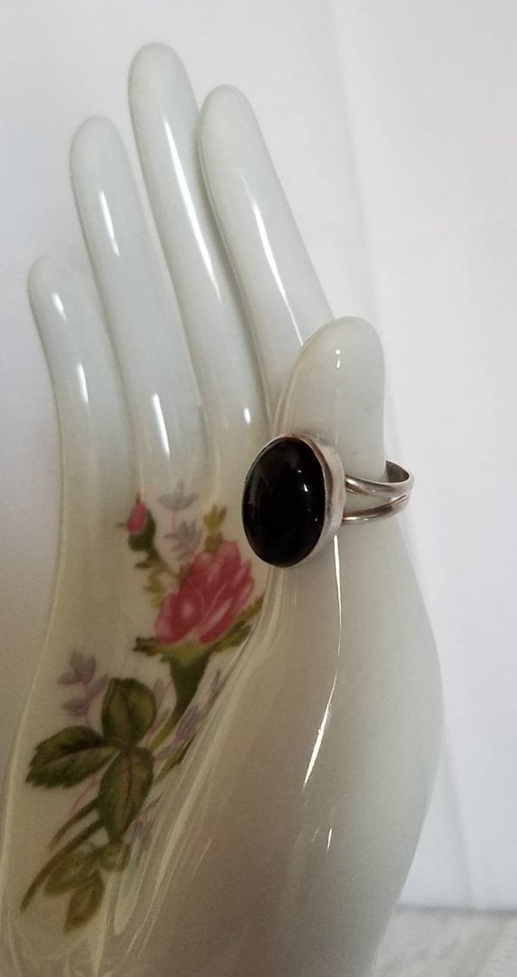 Vintage Navajo Silver and Black Onyx Ring - image 2