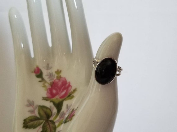 Vintage Navajo Silver and Black Onyx Ring - image 1