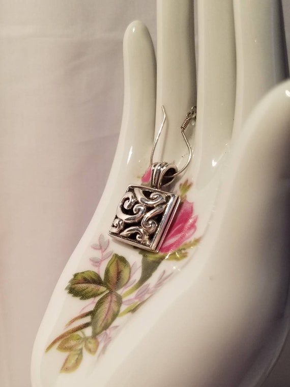 Barse 925 Small Scroll Pattern Pendant - image 3