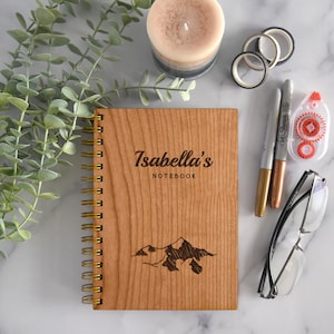 Cuaderno de diario personalizado Regalo de madera minimalista Cartas de diario de tapa dura a mi hija Tamaño 8.25 "x 6.0"