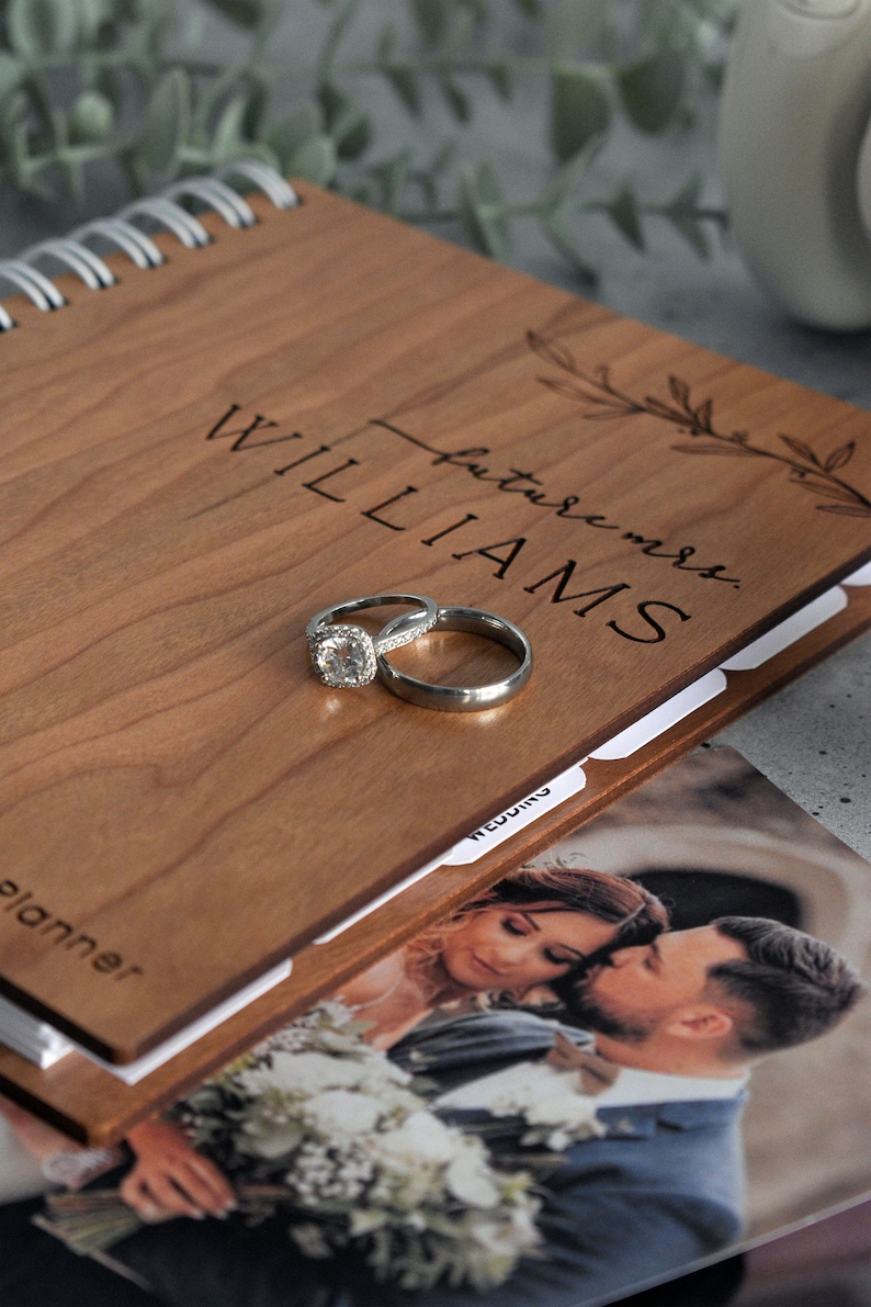 Wooden Wedding Planner Book / Floral Custom Wedding Planner