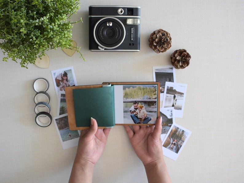 Mini álbum de fotos personalizado para o Dia dos Pais - Capa de madeira artesanal, presente personalizado para o papai. imagem 3
