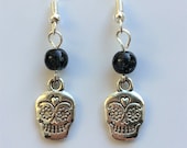 Sugar Skull Earrings With Silver Plated Hooks Black Glass Beads Tibetan Silver Charms Drop Dangle Style Earrings LB311