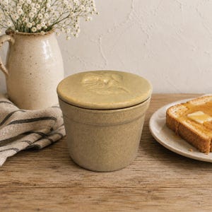 Honiton Devon Pottery Vintage Stonware Honey Pot With Lid, 3d Bee Design