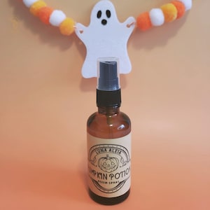 Pumpkin Potion Essential Oil Room Spray, Halloween Pumpkin Air Freshener Spray, Autumn Scent Essential Oils Blend, Holiday Fragrance Gift