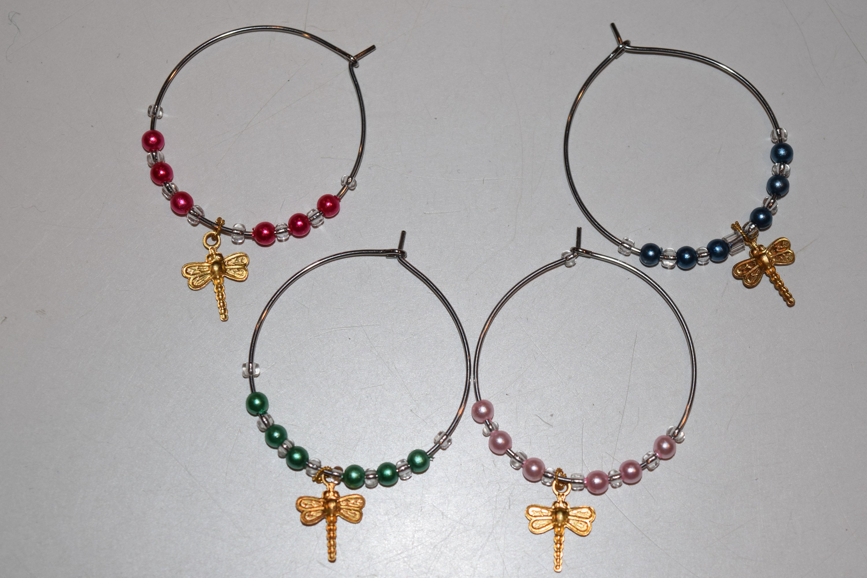 Identificatori Per Bicchieri Da Vino Di Natale – 12 Ciondoli Unici In Argento, Rosso E Verde, Perfetti Per Feste E Regali
