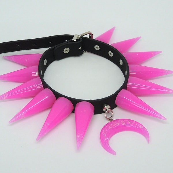 pinlmoon spikes collar