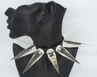 long transparent spikes collar