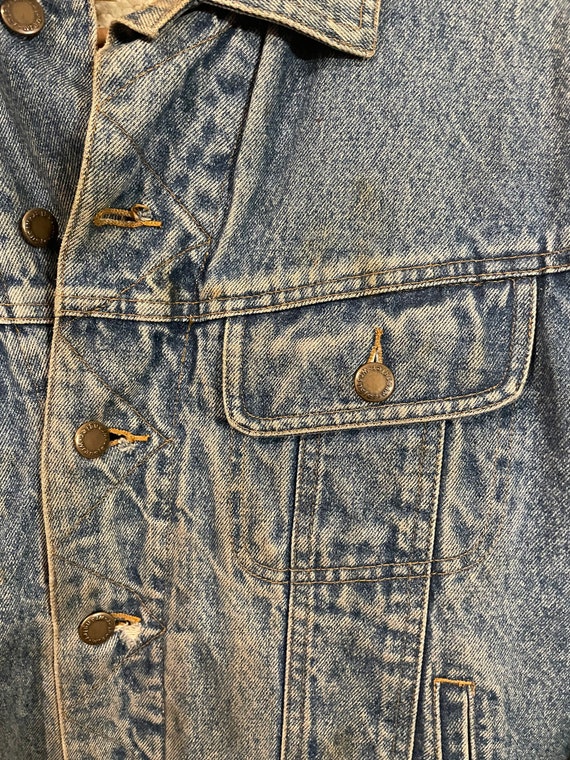 Vintage Wrangler Sport Sherpa Lined Denim Jacket … - image 6