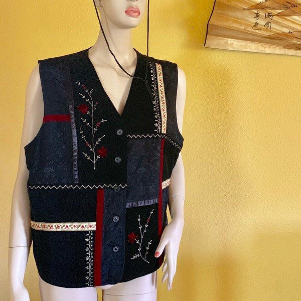 Velvet Black Vest Floral Embroidery Patchwork Art Red Gold Boho Top Hippie Western Waist Coat Country 90s Ethnic Folk Costume Gypsy Size L