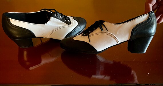 Hakken Oxford Lace up lederen Wingtip zwart witte Brogues | Etsy België