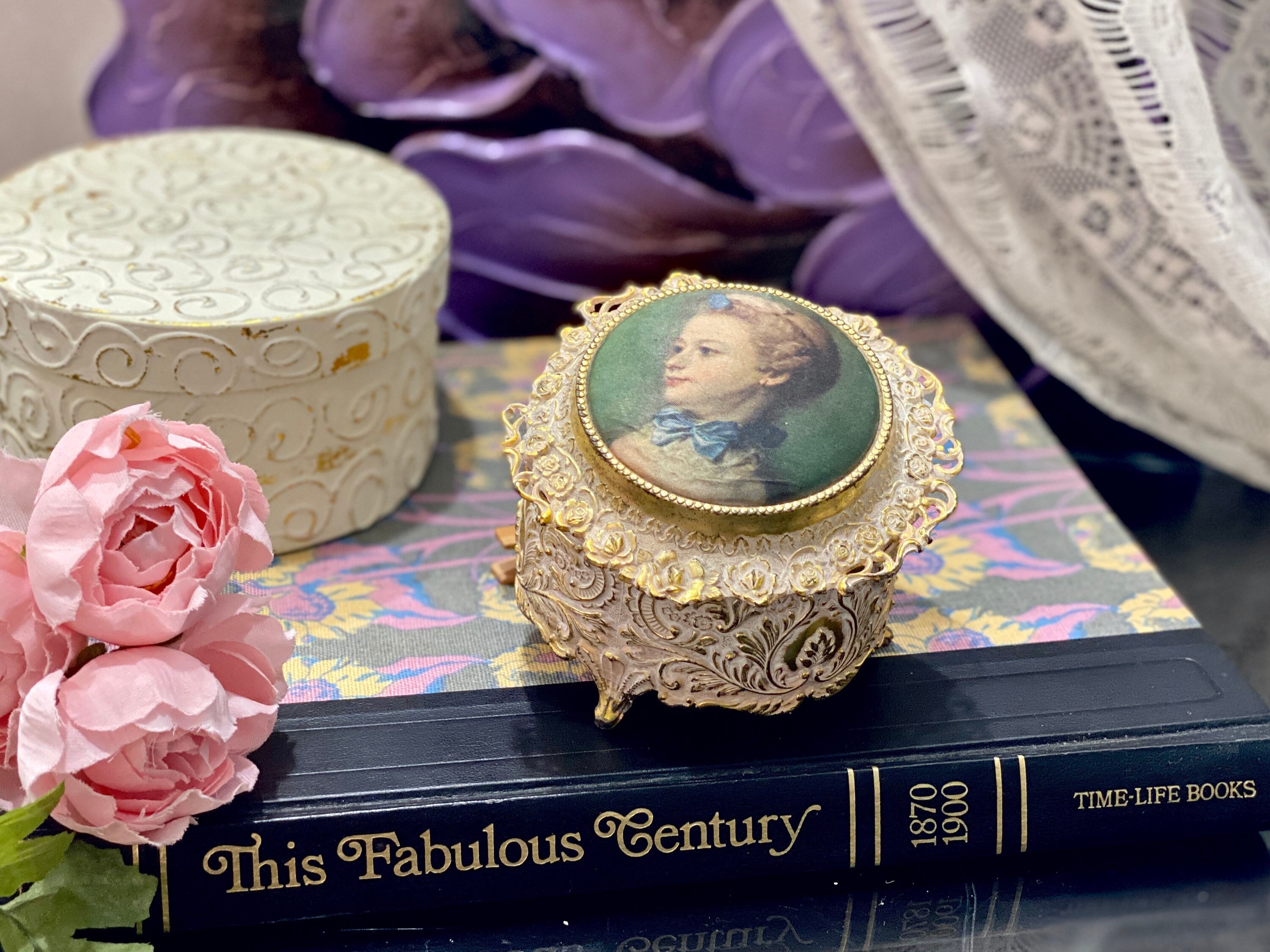 18th Century Art Jewelry Box French Jar Vanity Decor Victorian