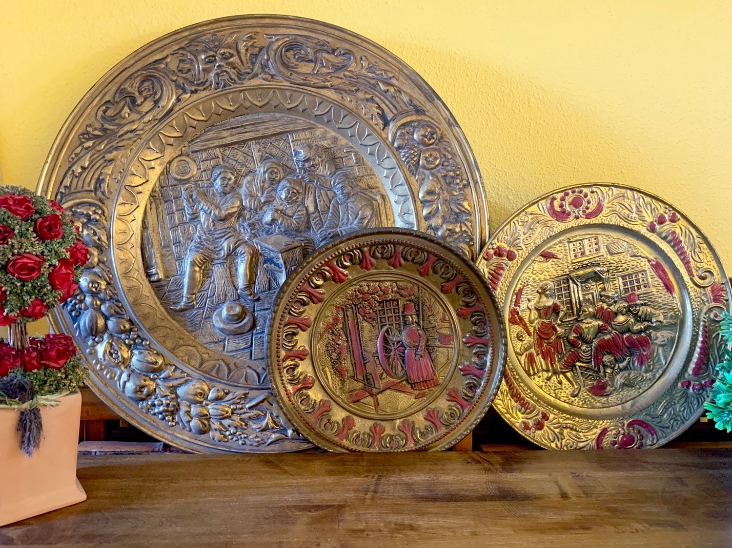 * antique plate ୨୧ * タペストリー アンティークプレート il_fullxfull.1715524286_hdct.jpg