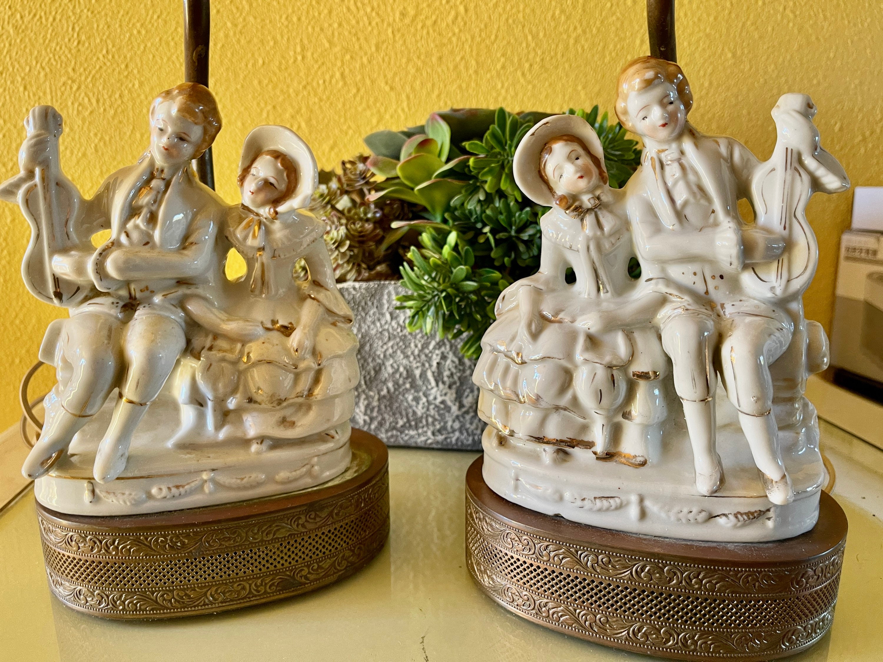 1950s Leviton Porcelain Lamp Colonial Couple Musician Statue