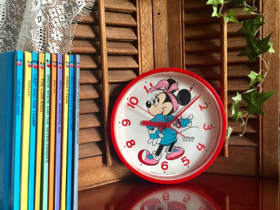 Minnie Mouse Wall Clock Red Disney Classic Cartoon Kids Room Decor Girls Toddler Gift Birthday Lorus Quartz Japan Children Bedroom Vintage