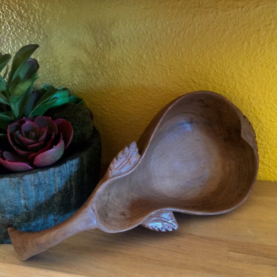 Wooden Pear Serving Dish Carved Nut Bowl Vintage Candy Snack  display picture 1