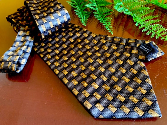 Handmade Italian Silk Men's Necktie Gold Gray Geo… - image 1