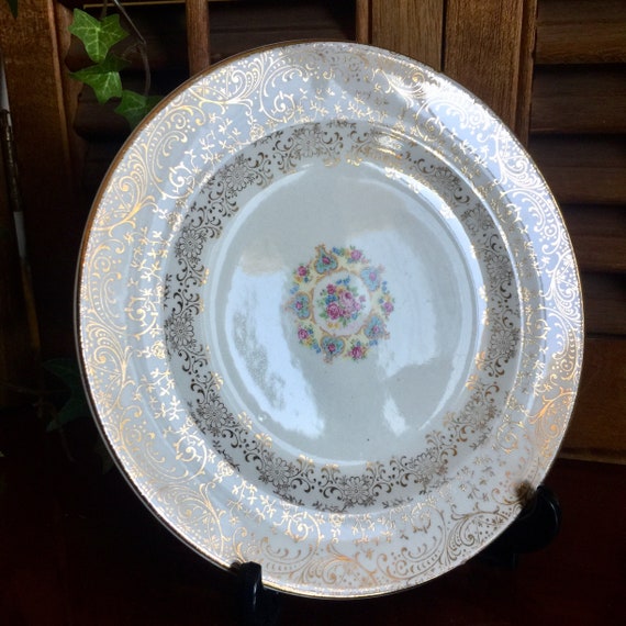 Vanity Fair Victorian Plates 22K Gold Mary Dunbar Pink Roses 1940