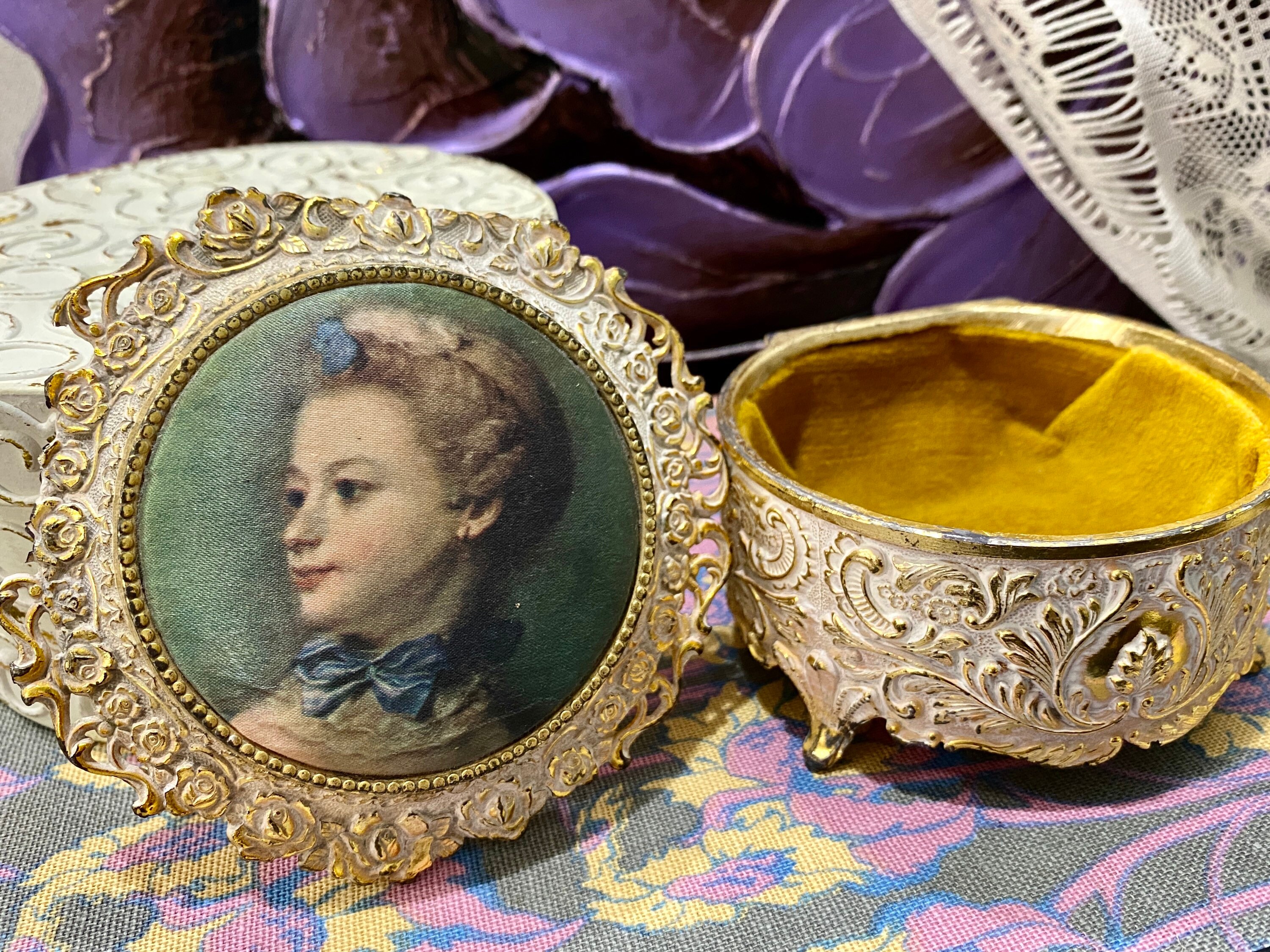 18th Century Art Jewelry Box French Jar Vanity Decor Victorian