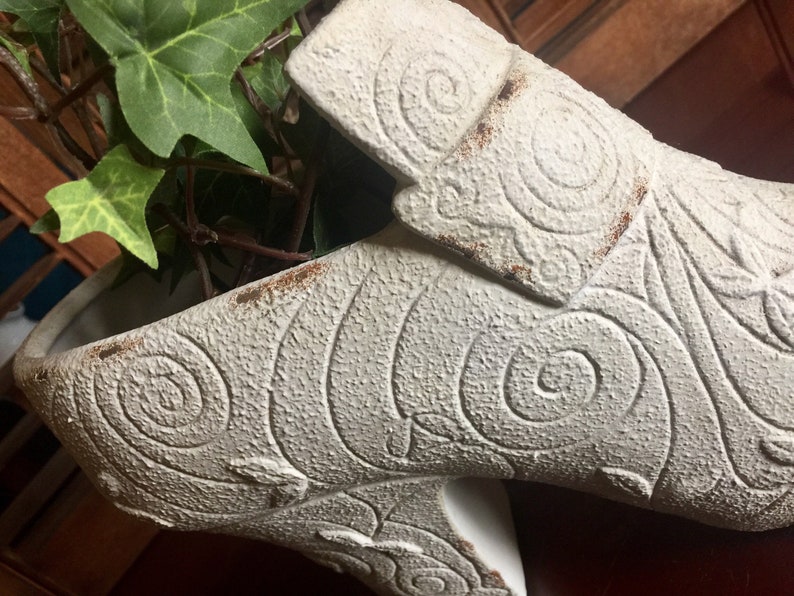Ceramic Shoe Planter Victorian Succulent Garden Decor Rustic Baroque Ivory Vase Vessel Outdoor Floral Arrangement Party Large Centerpiece