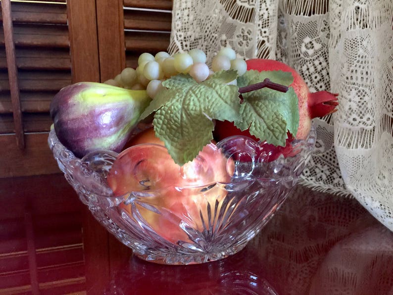 Crystal Candy Bowl Boat Vase Scalloped Hand Cut Kitchen Snack Fruit Glassware Wedding Centerpiece Anniversary Bridal Shower Gift for Mom