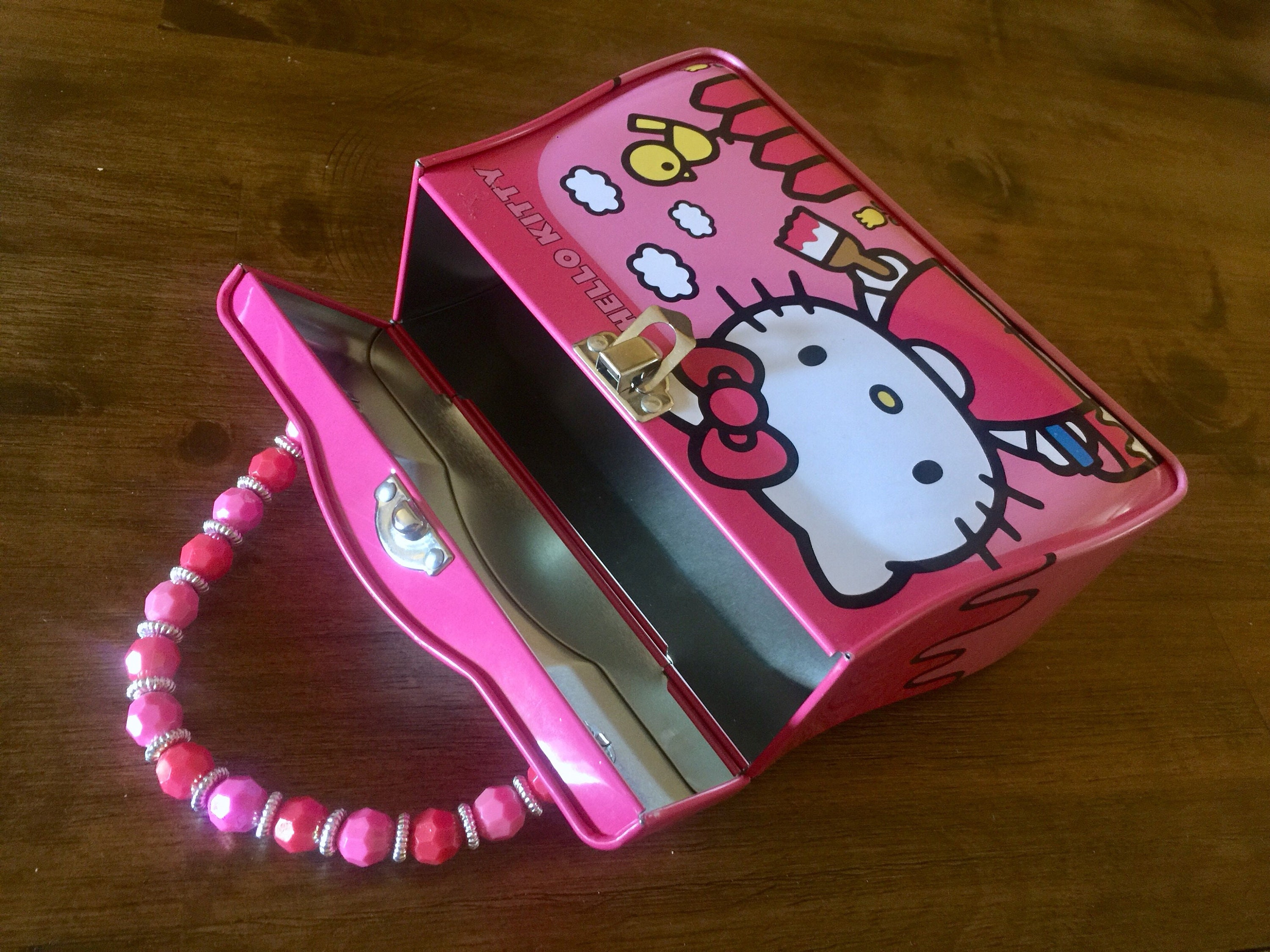 Hello Kitty Cafe Tin Lunch Box with Pin - Sanrio – Mary Bear