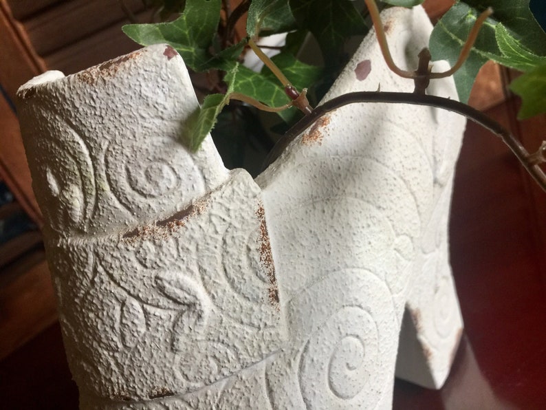 Ceramic Shoe Planter Victorian Succulent Garden Decor Rustic Baroque Ivory Vase Vessel Outdoor Floral Arrangement Party Large Centerpiece