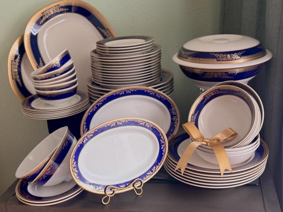 Melamin Kobalt Blau Gold Dinner Set Teller Salatschüsseln Geschirr Viktorianische Serviergeschirr Outdoor Party Picknick Caterer Restaurant Event Tisch