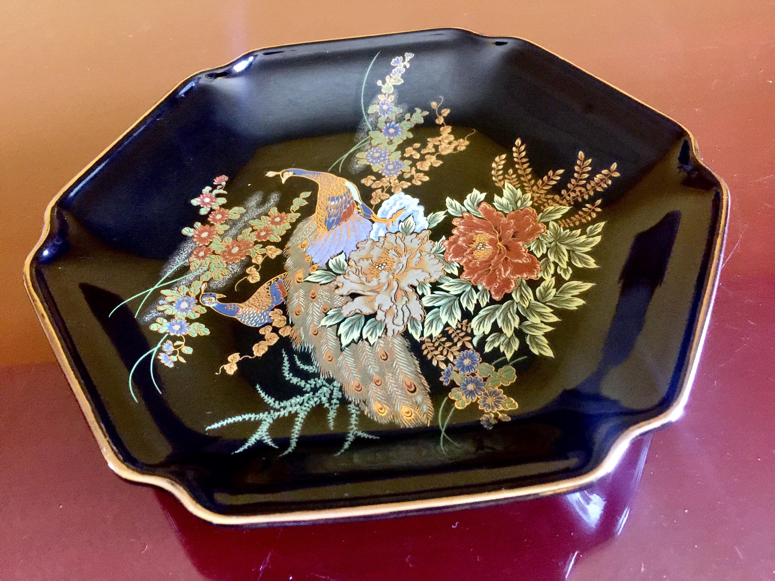 Lucky Rabbit Potteryのサーモンディナープレート 5 Piece Festive Minoyaki Peeking Usagi Bunny Serving Dish
