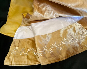 Gold Velvet Christmas Tree Skirt Embroidered Tablecloth Cape Holiday Decoration Party Table Cover Gift Seasonal Home Decor New Year Metallic