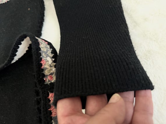 Black Knit Buttoned Jacket Patchwork Suede Floral… - image 7