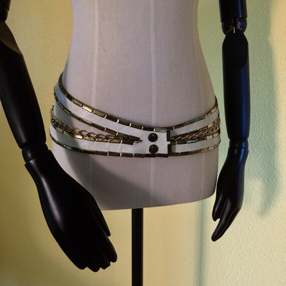 White Leather Metal Belt Layered Chain 1980s Rare Mod Go Go 1960s 1970s Brass Gold Rivets Festival Costume Hippie Gypsy Belly Dancer