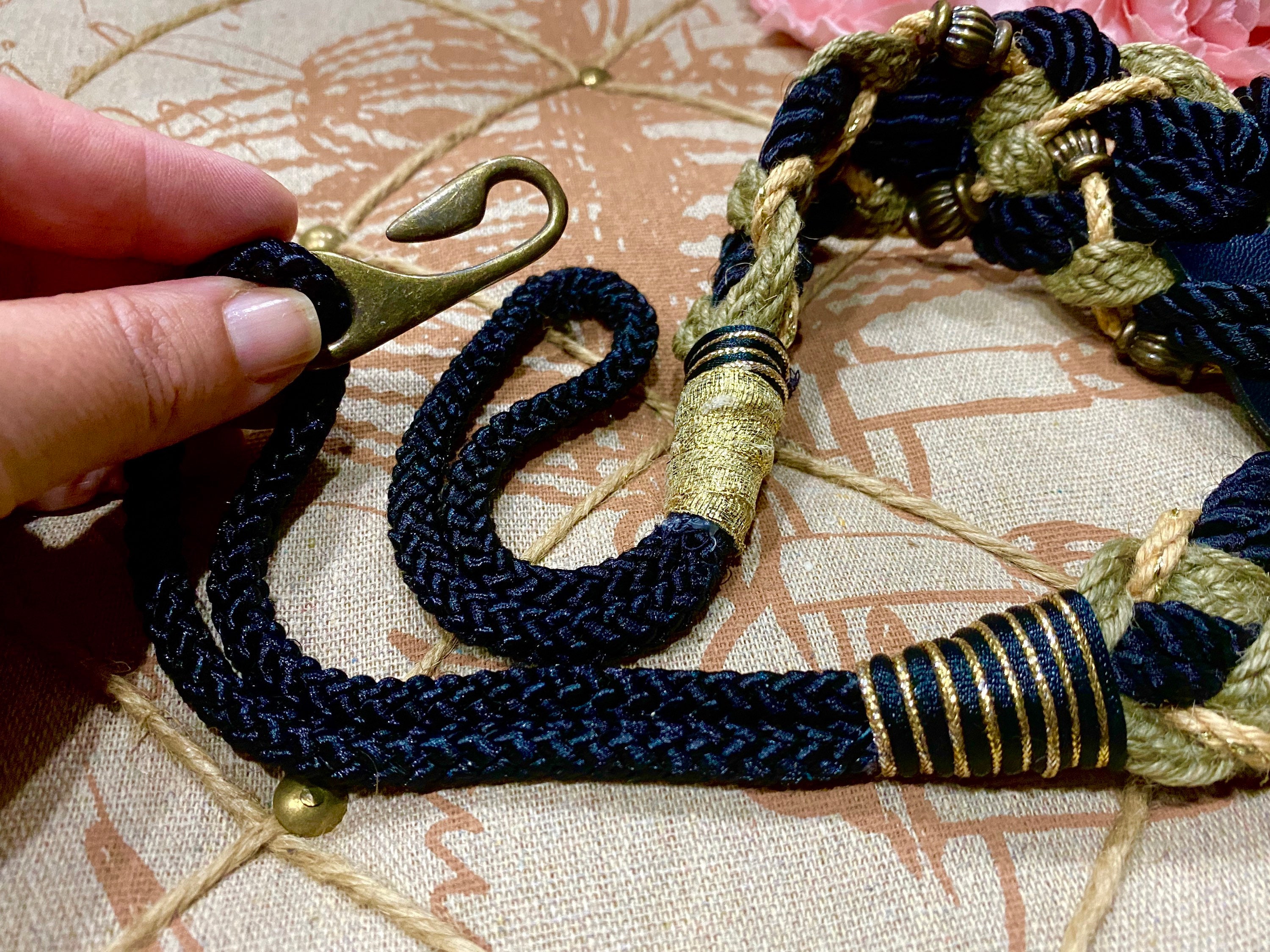 Hammered Medallion Macrame Belt Renaissance Costume Hand  display picture 1