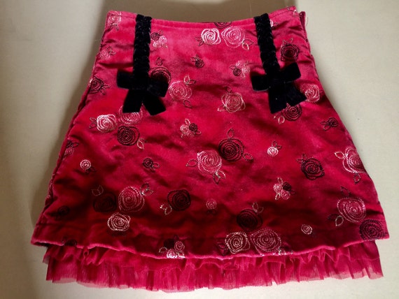 Red Roses Velvet Embroidered Skirt Valentine Blac… - image 1