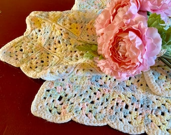 Baby Girl Boy Blanket Hand Crochet Pastel Granny Square Afghan 1980s Baby Crib Bed Lap Throw Woven Knit Retro Folk Baby Shower Gift Picnic