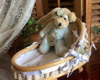 Wicker Teddy Bear Bassinet Antique Dollhouse Wooden Carriage Baby Buggy Lace Bed Doll Cradle Centerpiece Victorian Nursery Crib Display