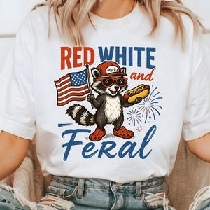 Chemise aux couleurs confortables, rouge, blanc et sauvage, chemise drôle de raton laveur, chemise 4 juillet, chemise patriotique des États-Unis, t-shirt graphique du jour de l'indépendance