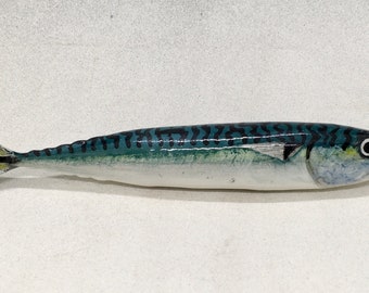 Ceramic mackerel made and decorated by hand. Measures 18cm long.