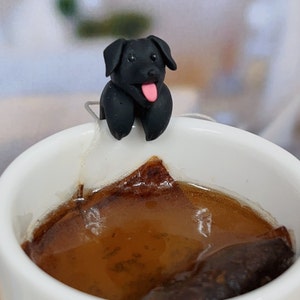 Porta bolsitas de té de Labrador negro