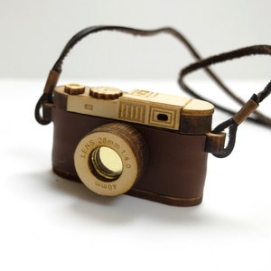 Miniature Wood Camera Necklace - Vintage Camera Necklace - Photographer Gifts