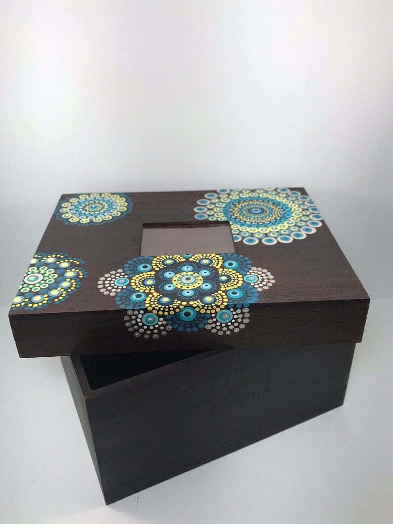 Beautiful Wood Stained Box With Picture Frame Lid Multiple Image 0