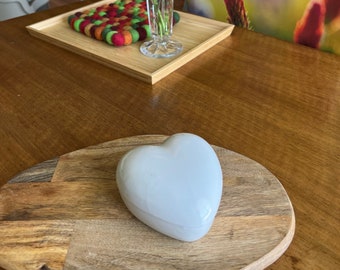 Vintage White Heart Shape Ceramic Trinket Box