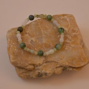 Carved jade bead bracelet, elastic stretch bead bracelet, jade bead elastic bracelet, gemstone jade bracelet, handmade Burma jade bracelet.