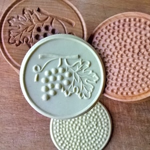 Grape Cluster Corzetti Pasta stamp, Handturned, handcarved in Beech Wood from Tuscan Casentino Forest, italian gift