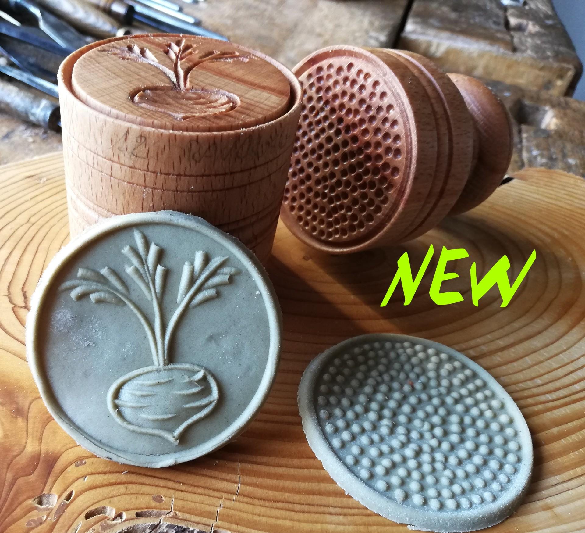 RADISH Corzetti Pasta Stamp, freehand carved, in fine Beech Wood made from the Tuscan Casentino Forest, italian gift