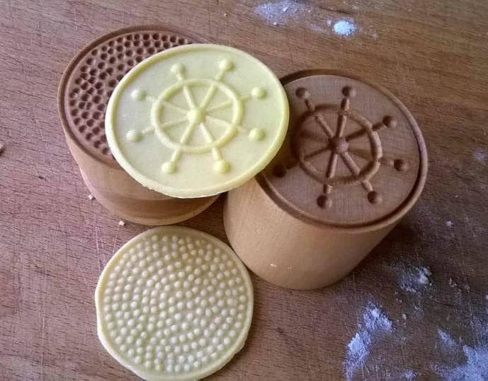 CORZETTI PASTA Stamp 1 Handle 1florentine Motif Stamp Handturned,  Handcarved, in Maple Chiantishire, Only My Hands & Gouges 