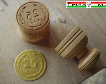CORZETTI PASTA Custom Stamp = 1 Handle + 1"Your Anniversary date" Custom Stamp, handcarved Maple Chiantishire italian quality gift